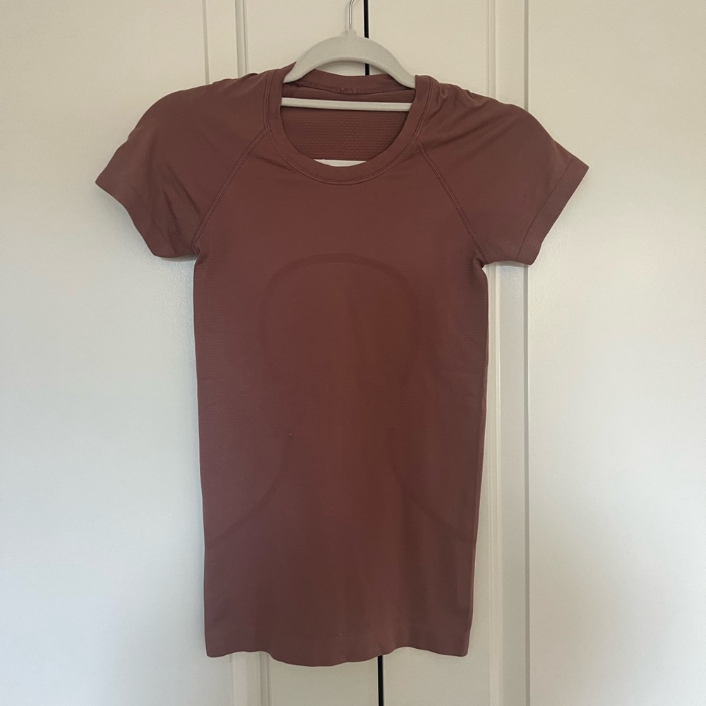 Lululemon Swiftly Tech Short Sleeve Shirt